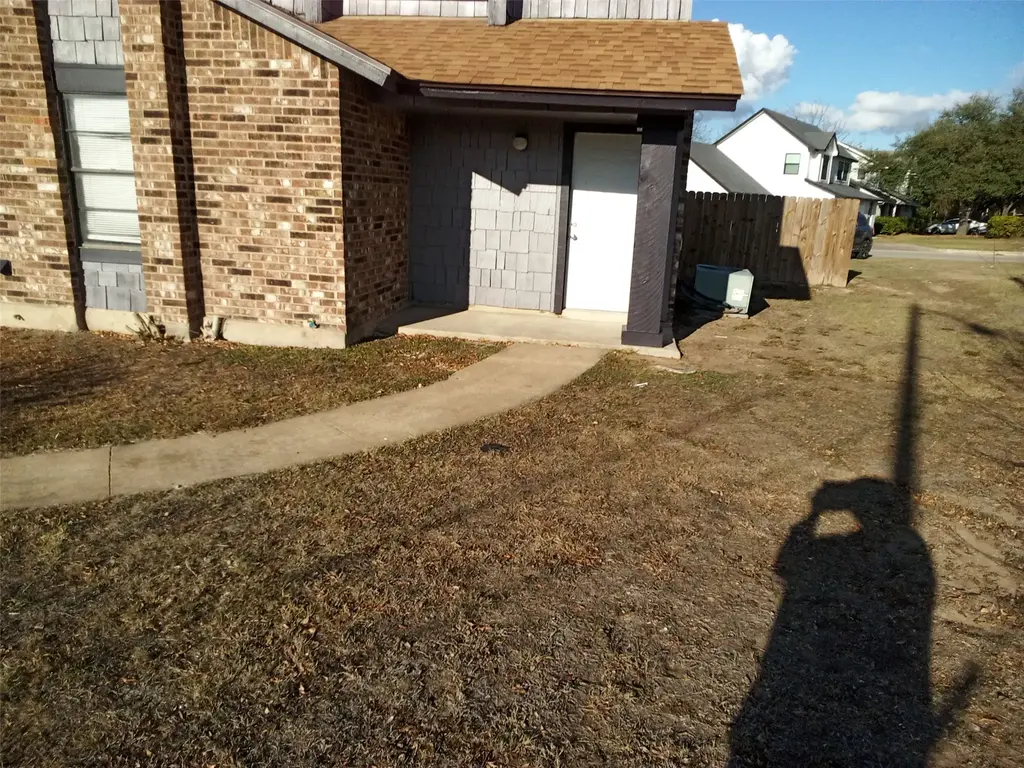 1400 W Braker Lane A, Austin