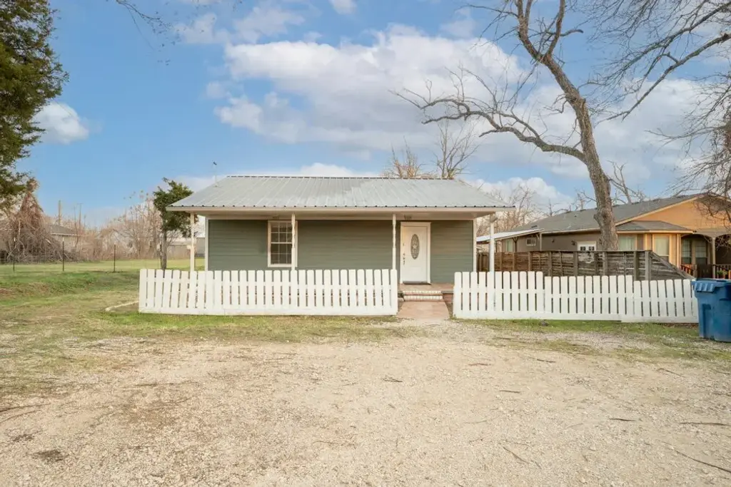 207 Harris Street, Elgin