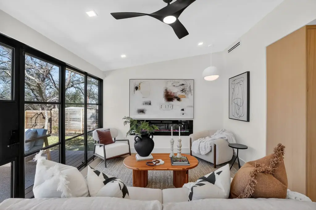 5406 Buffalo Pass, Austin