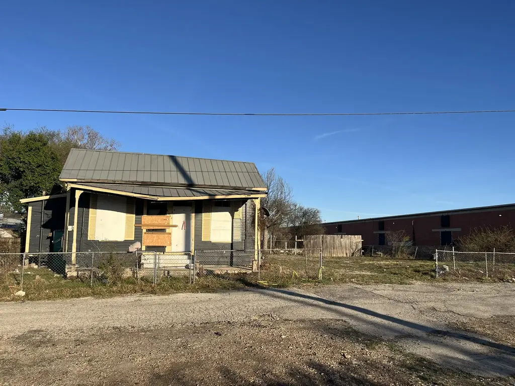 1404 N Olive Street, San Antonio
