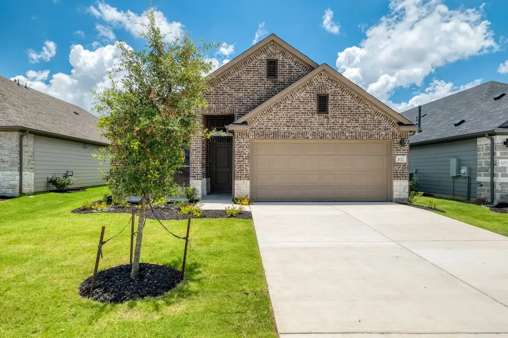 102 Malibu, Hutto