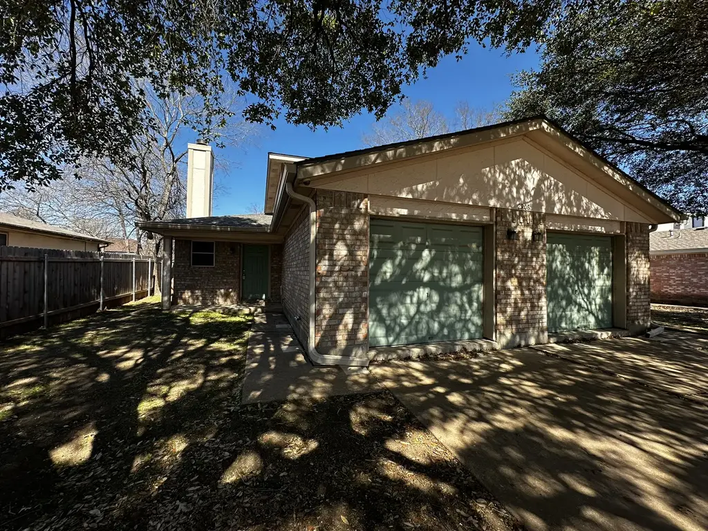 2906 Kestrel Drive A, Austin