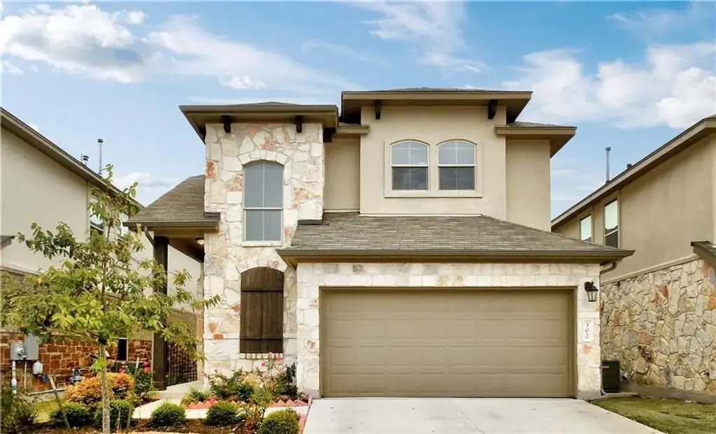 1401 Little Elm Trail 302, Cedar Park