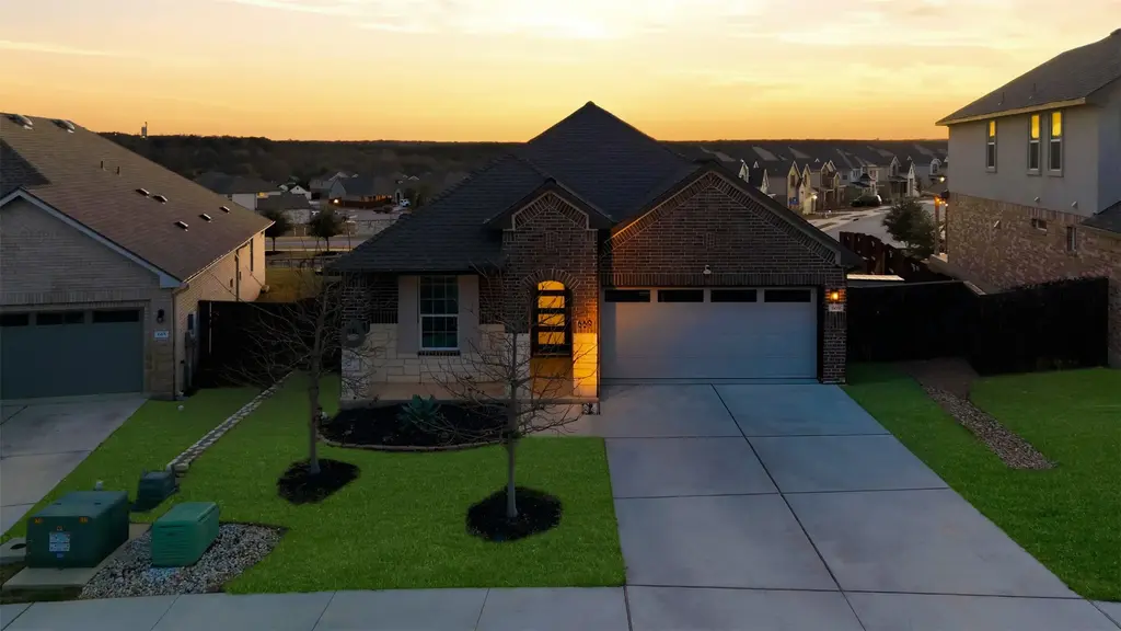669 Peace Pipe Way, Georgetown