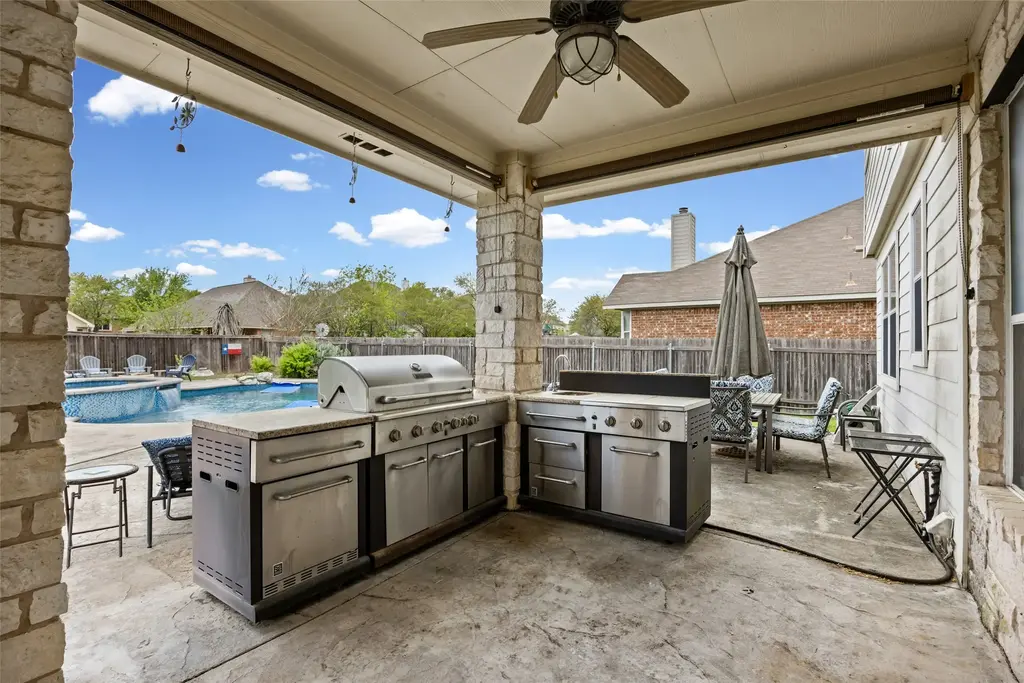 16902 Brewer Blackbird Drive, Pflugerville