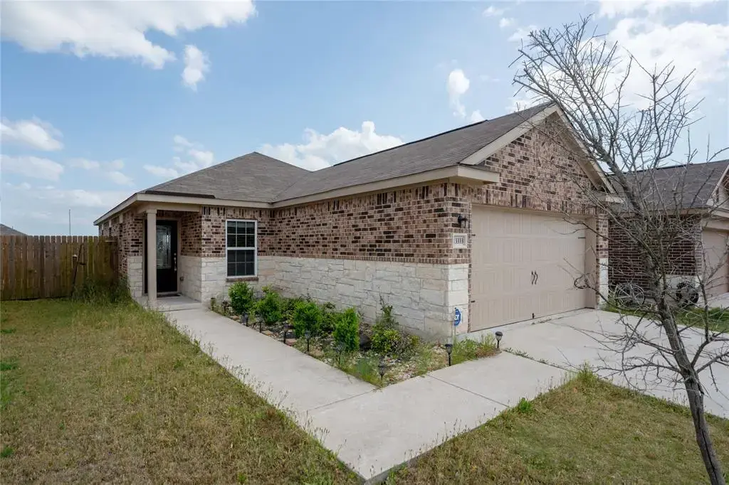 13333 Harry S Truman Drive, Manor