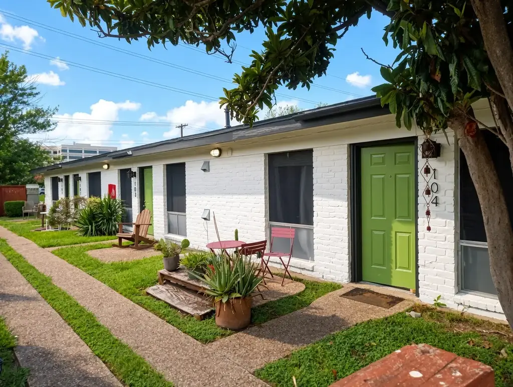 606 W 51st Street 104, Austin