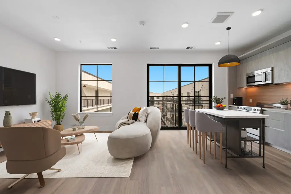 4315 S Congress Avenue 208, Austin