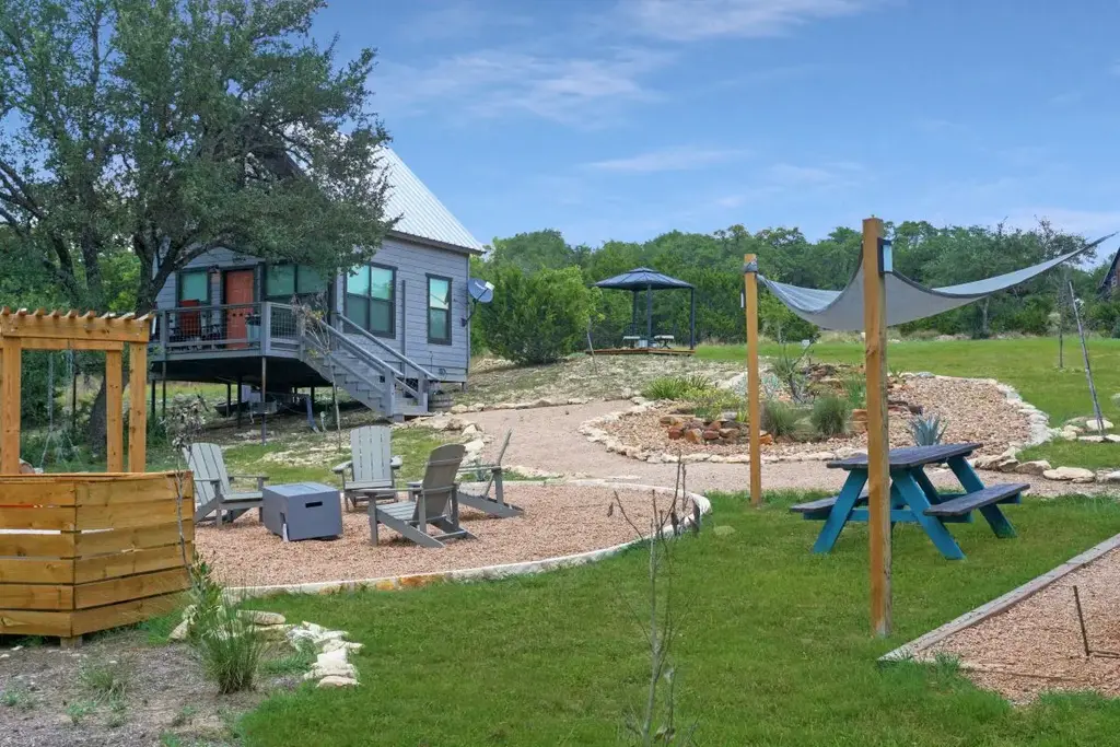 931 Sycamore Creek Drive, Dripping Springs