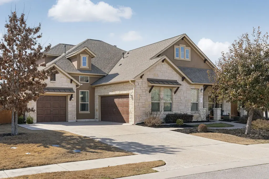 110 Topaz Circle, Dripping Springs