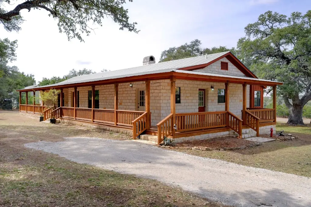 6573 Ranch Road 165, Blanco