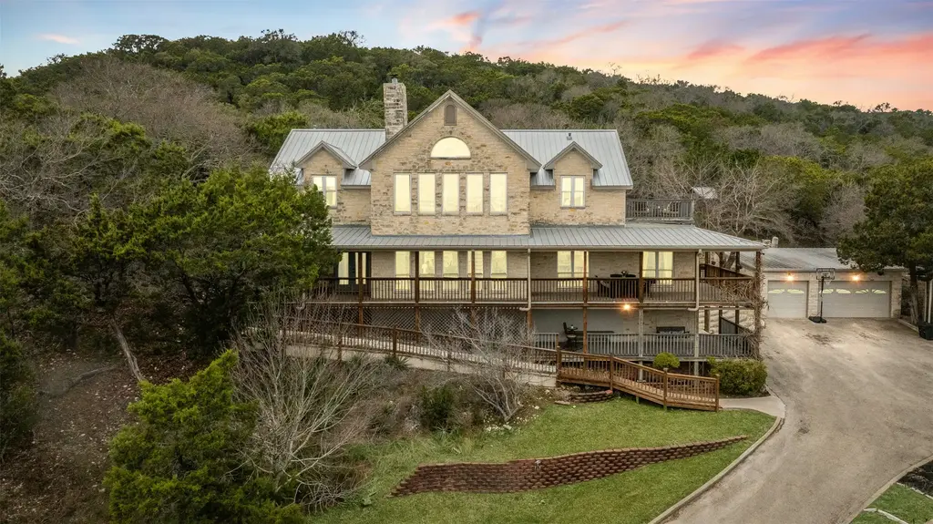 5926 Lakeside Drive, Belton