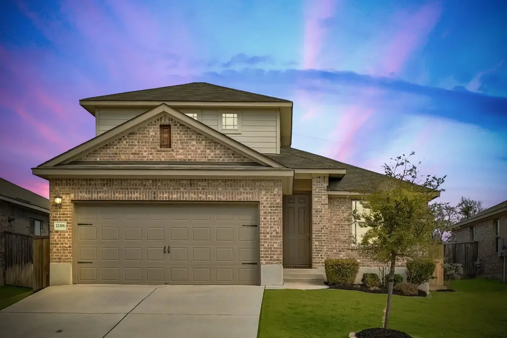 12306 Savannah Brooks Lane, Manor