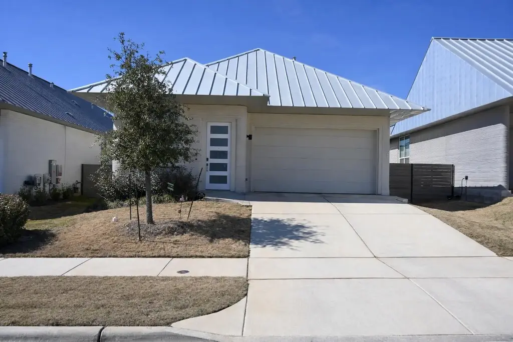 332 Blue Blaze Trail, Georgetown