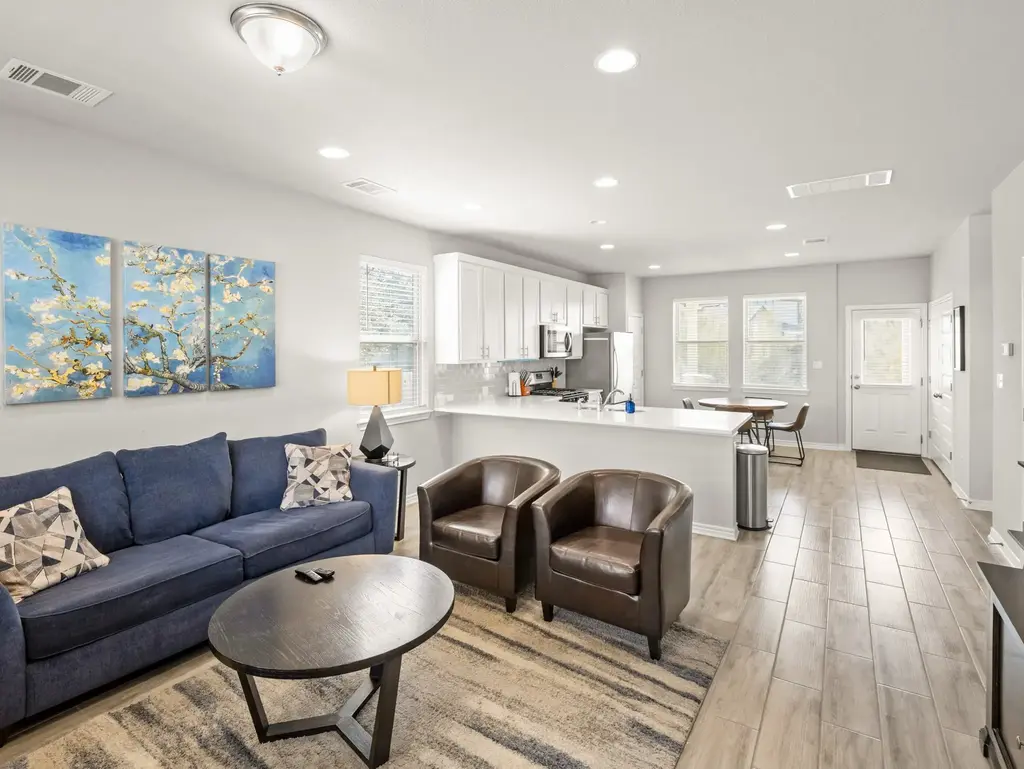 1901 Artesian Springs Crossing, Leander