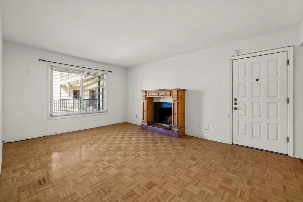 505 W 7th Street 217, Austin