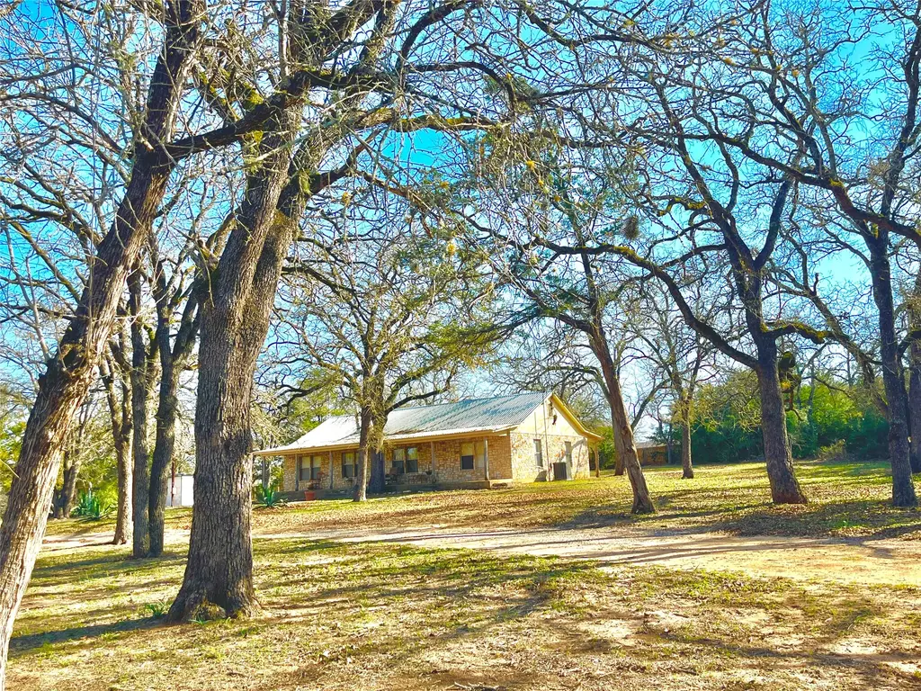 251 Milam Lane, Bastrop