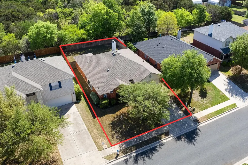 429 Falcon Lane, Leander
