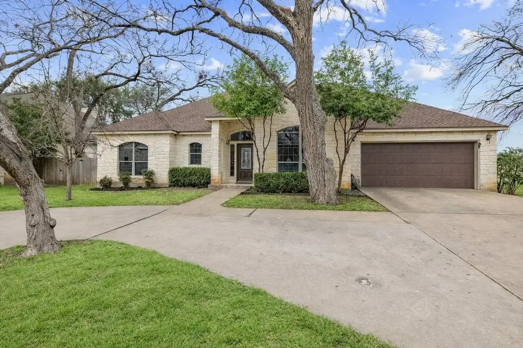 290 Turkey Run, Meadowlakes