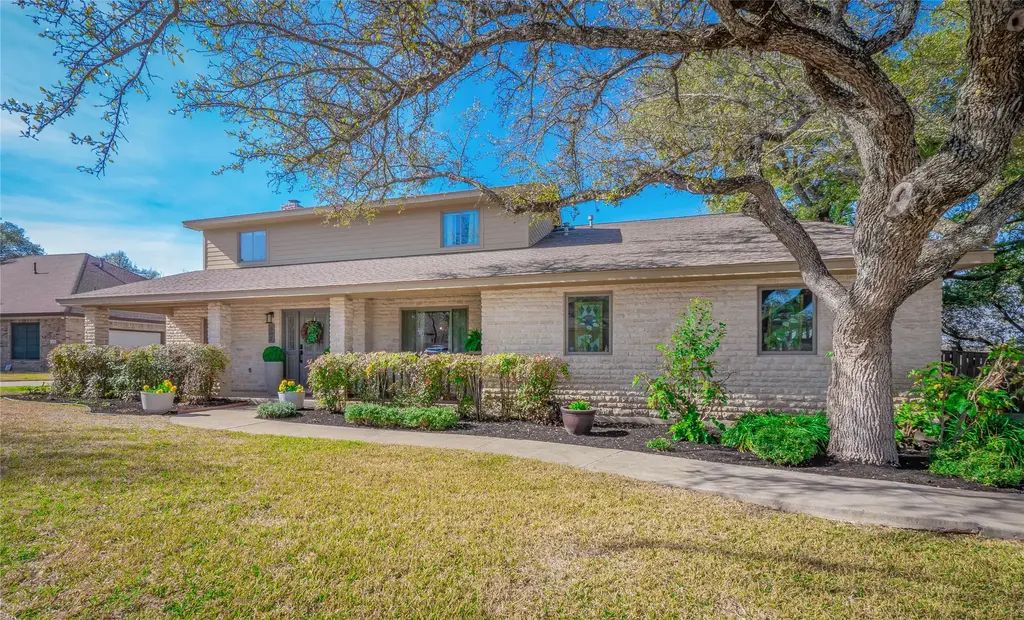 302 S Ridge Circle, Georgetown
