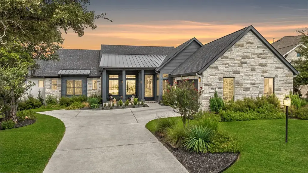 509 Doe Whisper Way, Lakeway