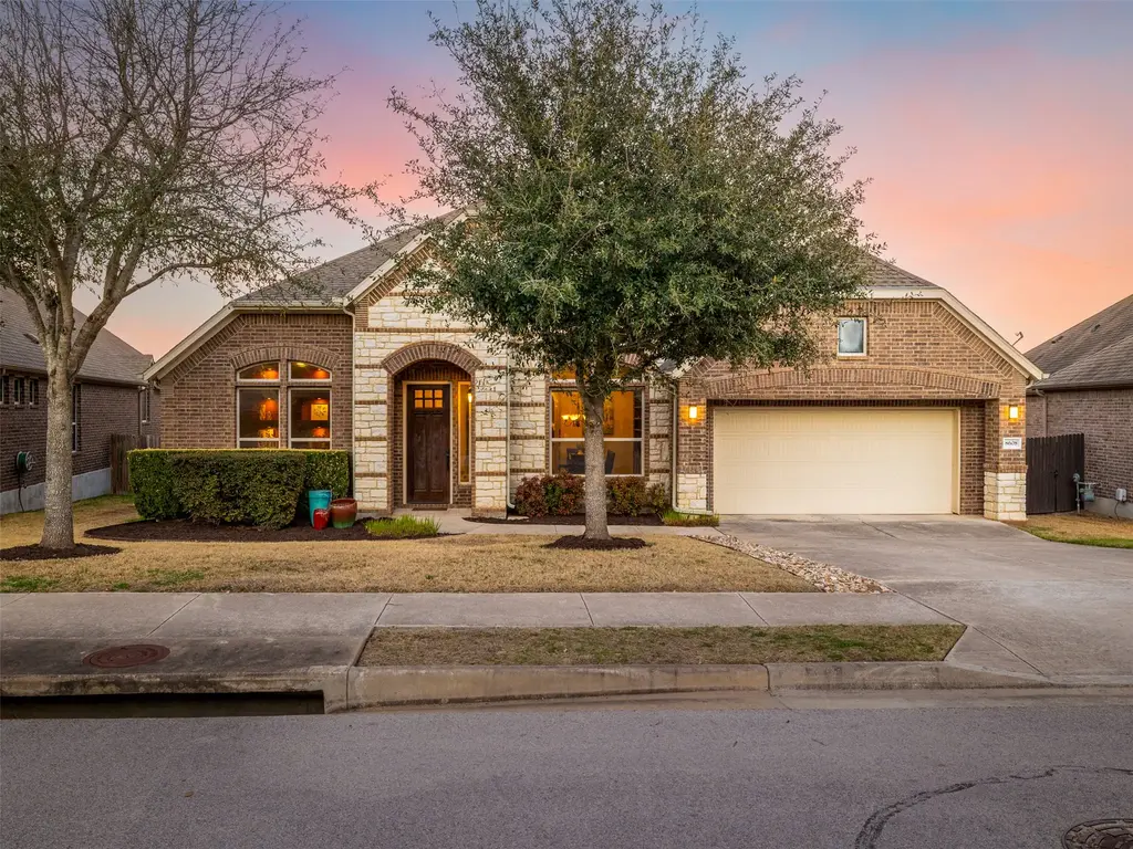 8608 Whispering Trail, Austin
