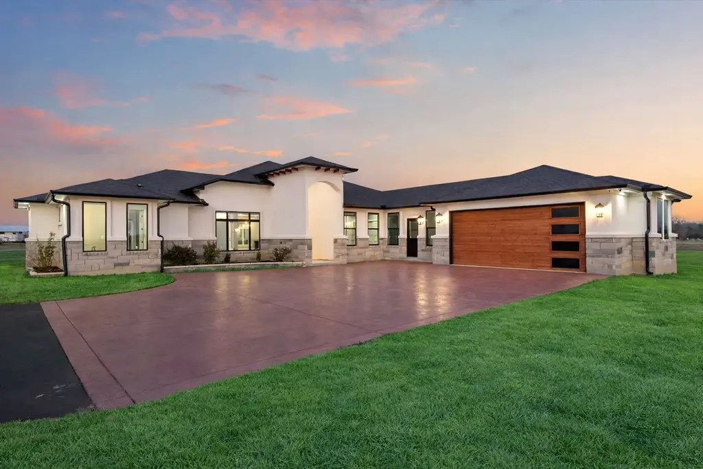 178 Balch Road, Elgin