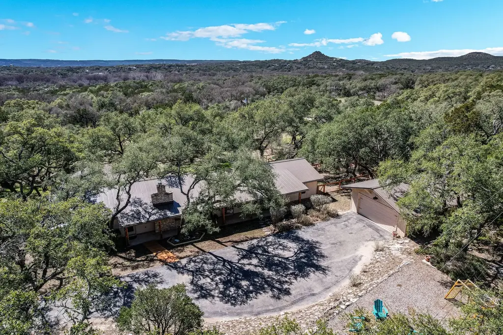 200 W Meadow Lane, Wimberley