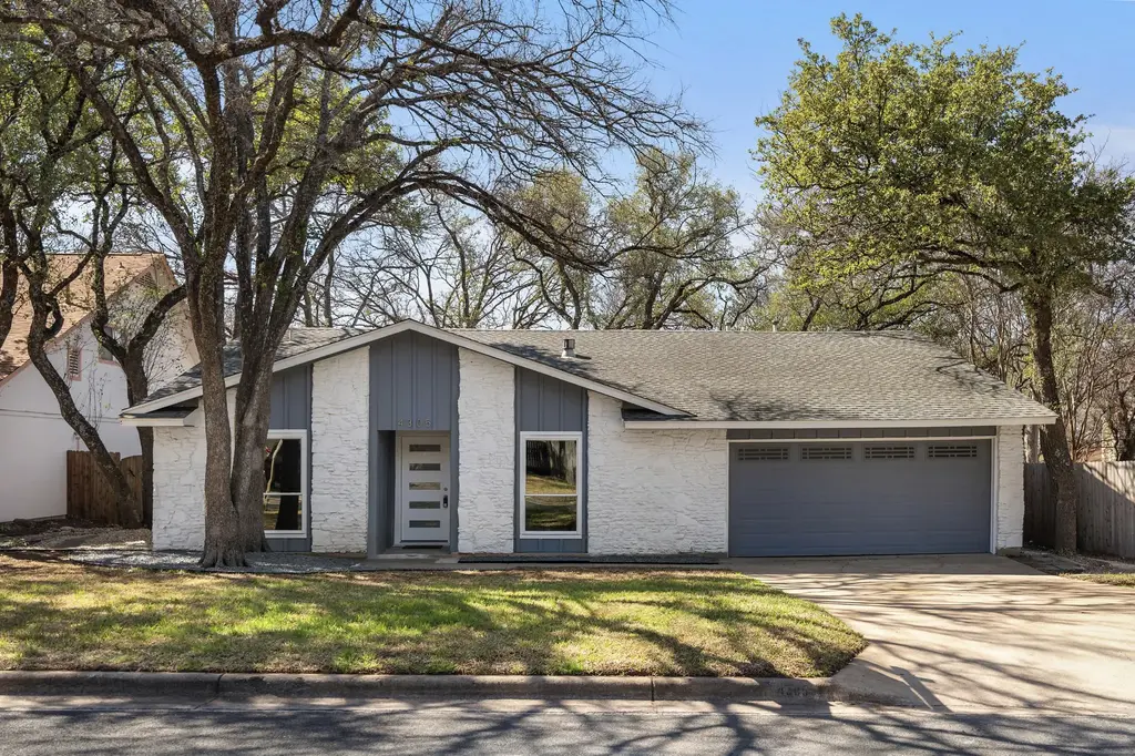 4305 Yucatan Lane, Austin