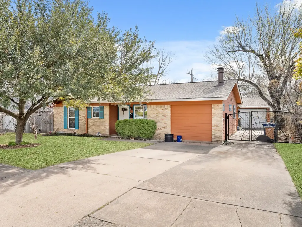 1011 Chesapeake Drive, Austin