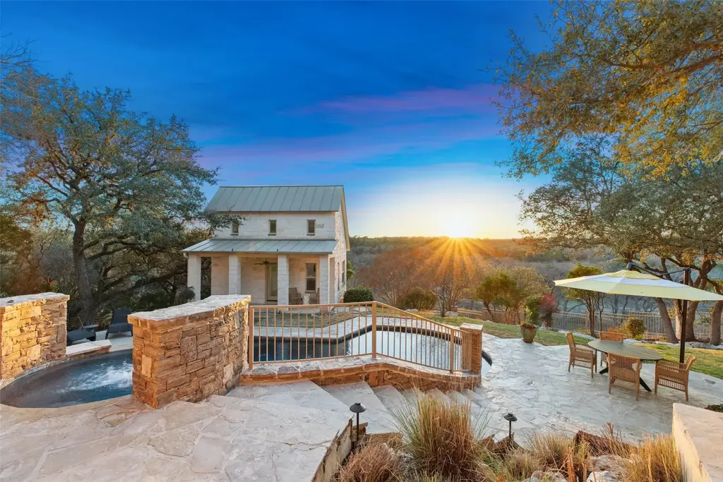954 Riverforest Drive, New Braunfels