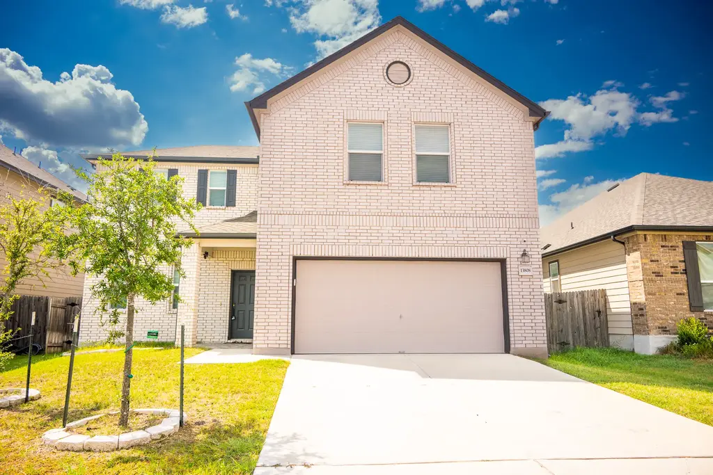 13808 Eleanor Roosevelt Street, Manor