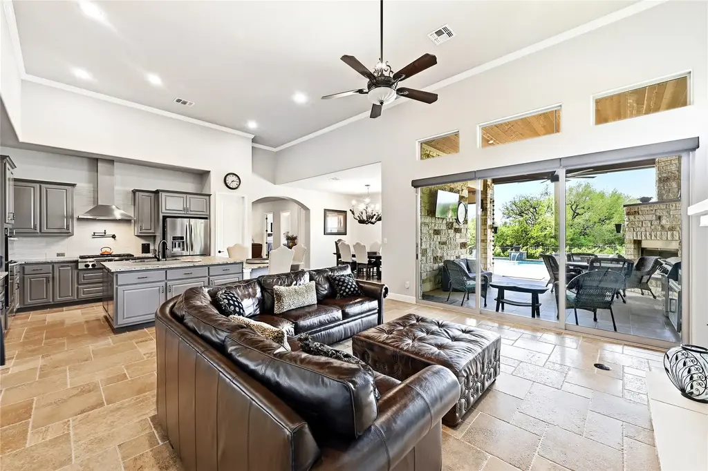 120 Applewood Drive, Driftwood
