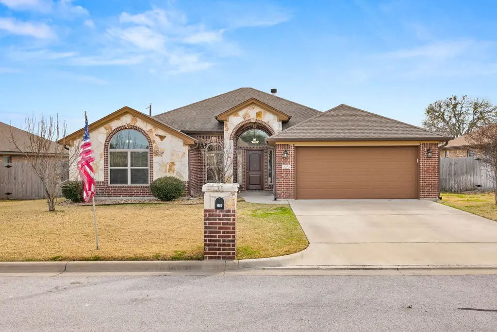 2251 Yturria Drive, Belton
