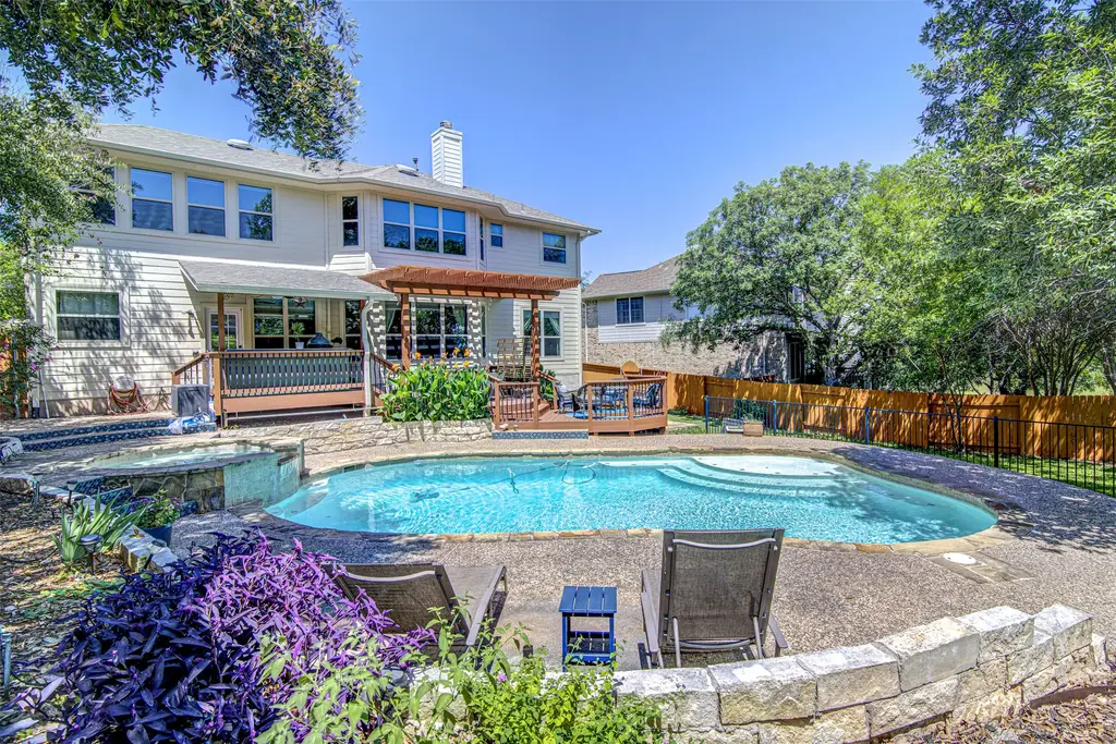 208 Kettleman Lane N, Austin