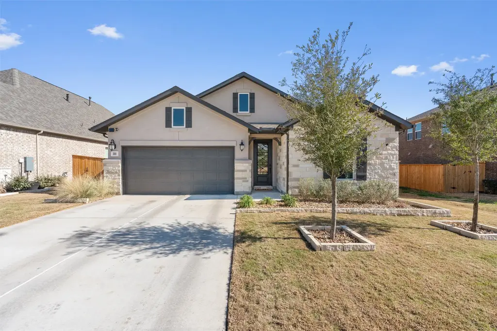 301 Jackson River Loop, Kyle