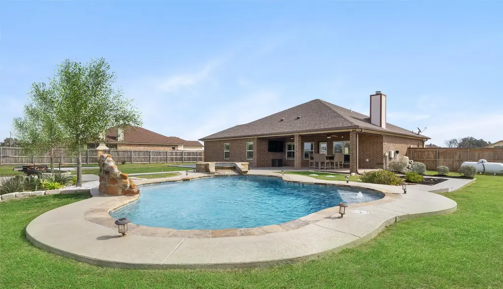 11010 La Paloma Loop W, Salado