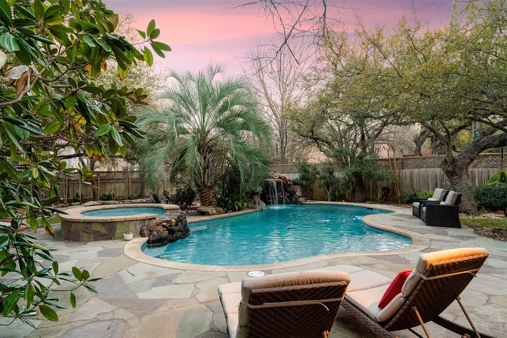 10019 Estancia Lane, Austin