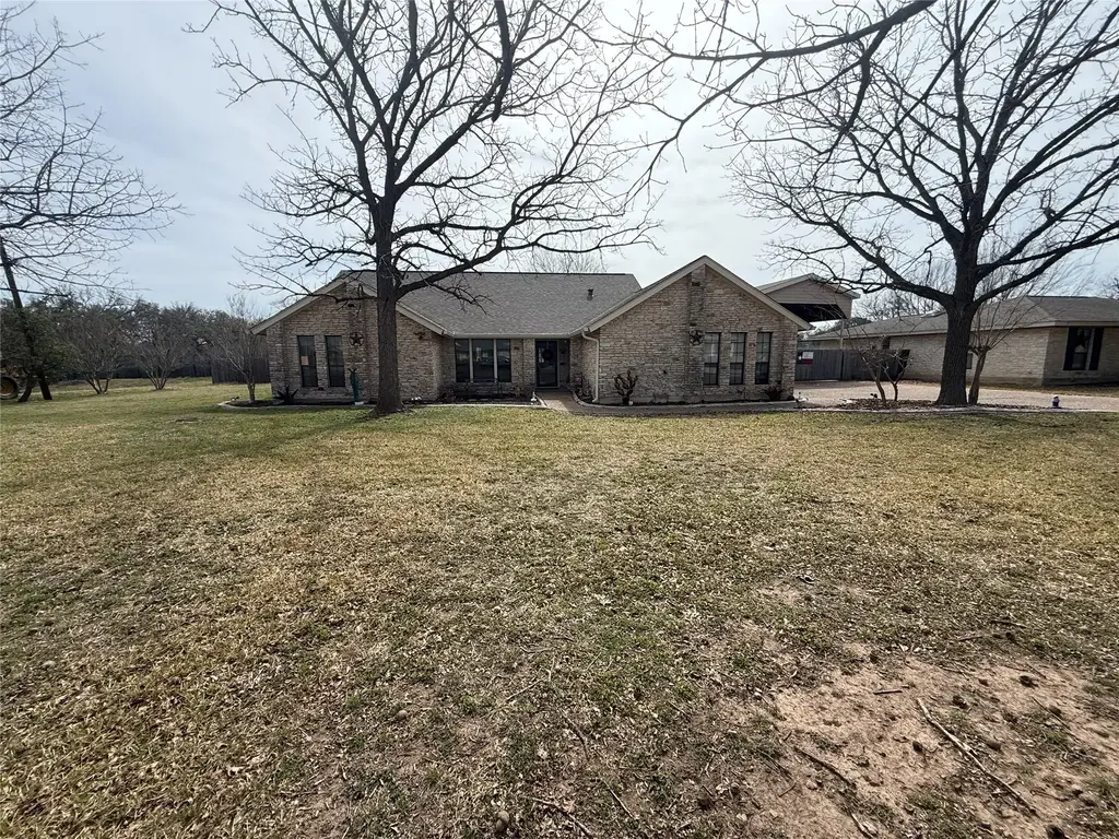 211 Longspur Drive, Buda