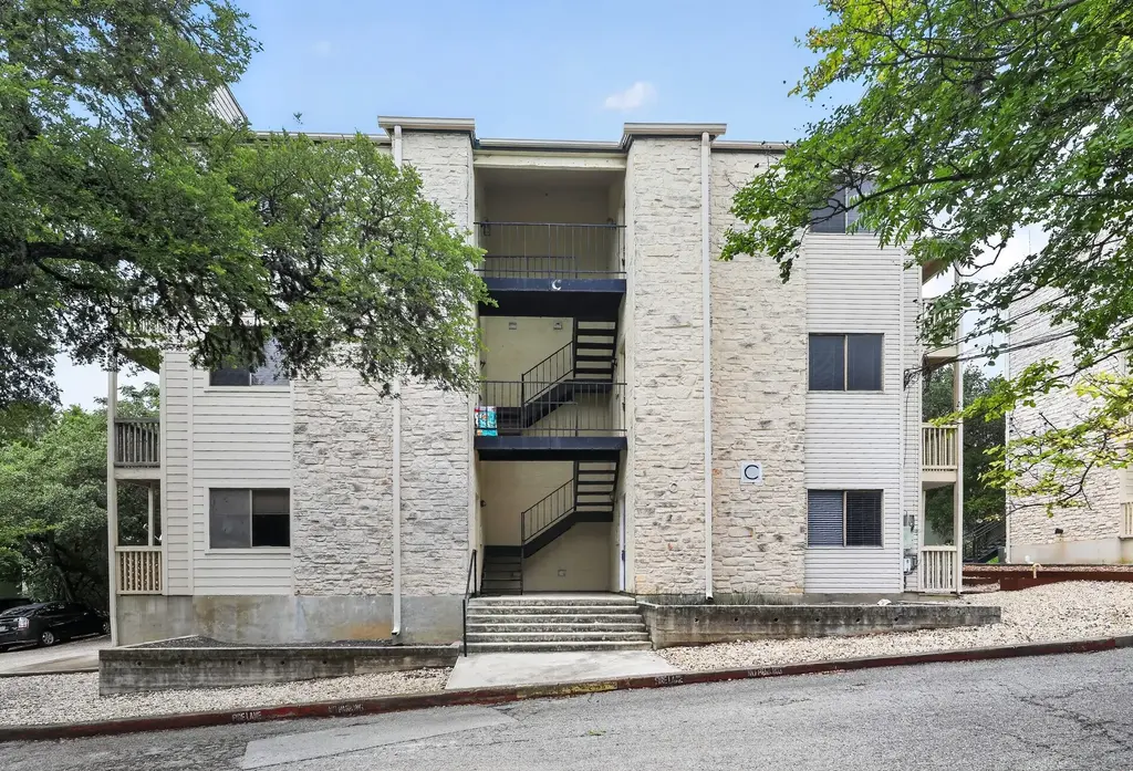 1013 Chestnut Street C6, San Marcos