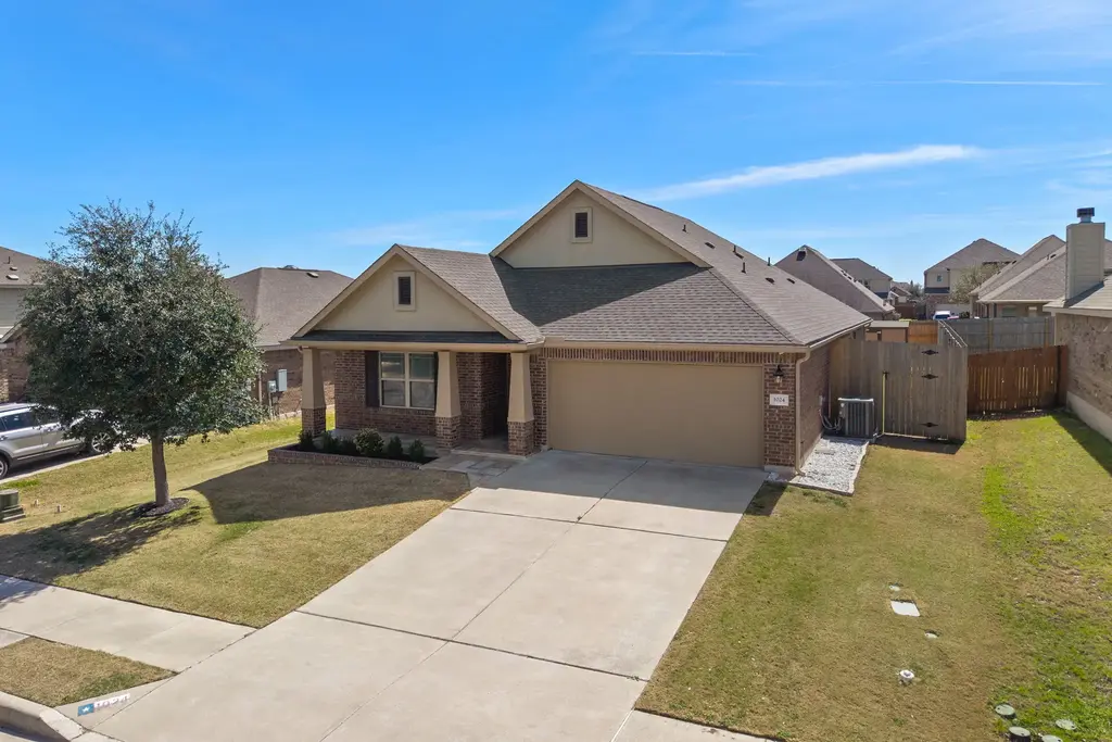1024 Wolcott Drive, Leander