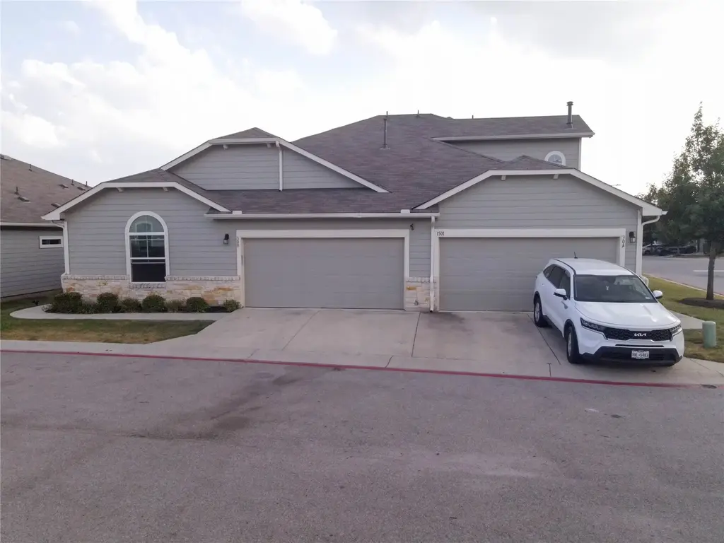 1501 Gropius Lane 30b, Pflugerville