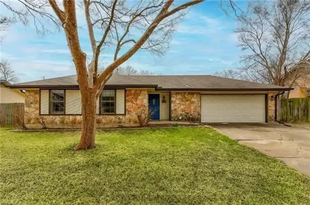 607 Garden Path Drive, Round Rock
