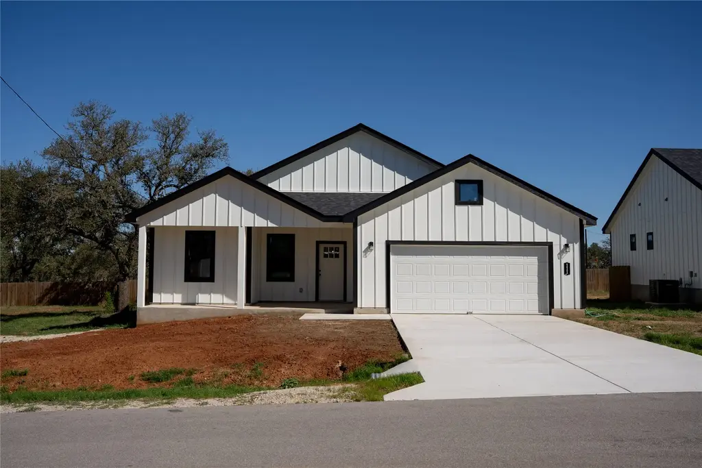 111 Autumn Sage Trail, Johnson City