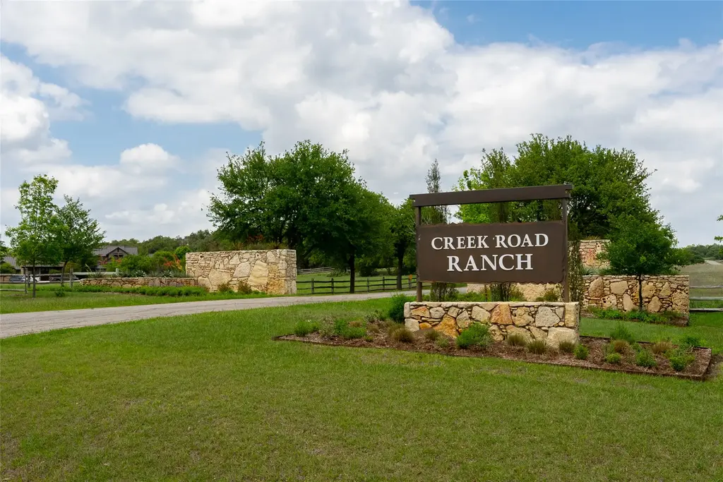 523 Dario Drive, Dripping Springs