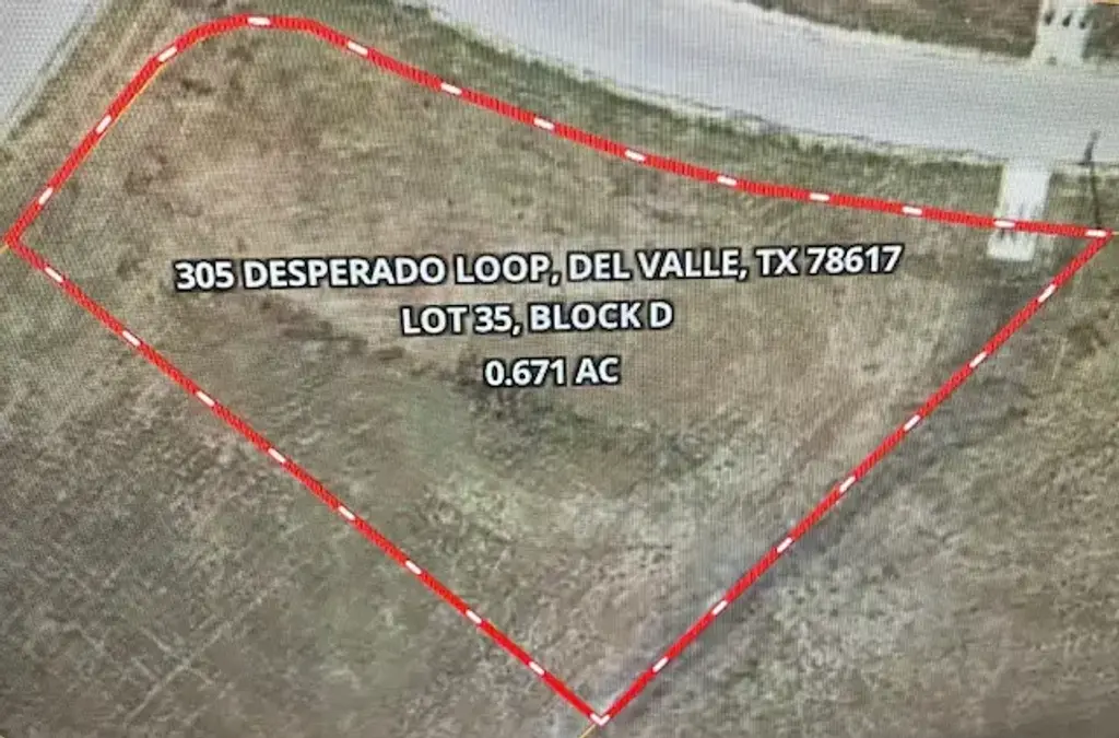 305 Desperado Loop, Del Valle