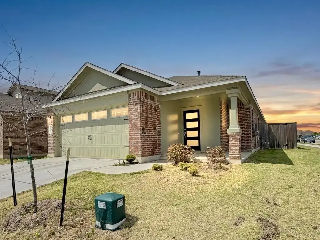 305 Milliner Loop, Hutto