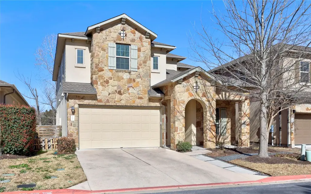 7102 Cut Plains Trail, Austin