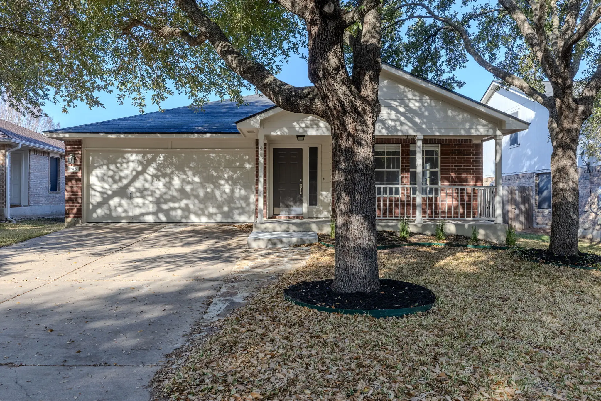 Photo of Listing #3585433