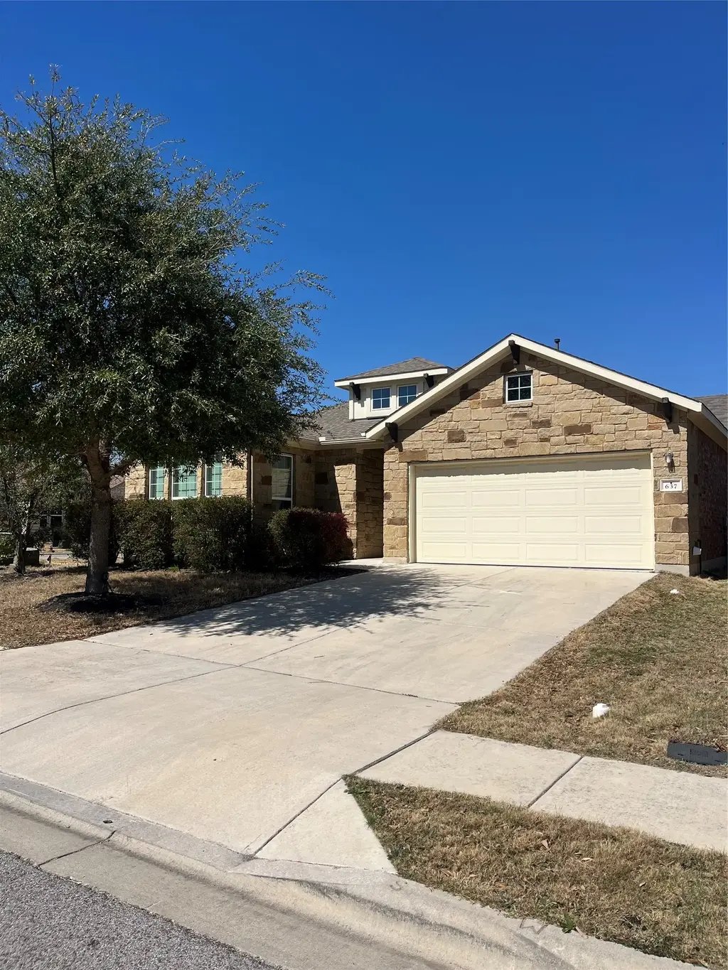 637 Palmilla Street, Leander